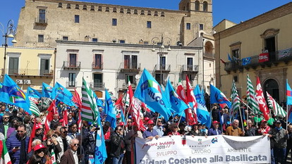 Un Primo maggio di coraggio, riscatto e solidarietà