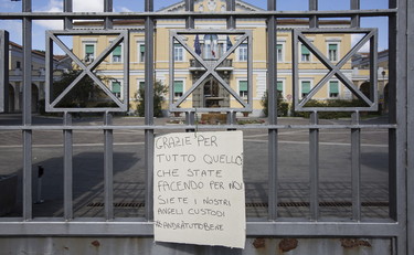 Storia di Lorenzo, giovane medico in prima linea