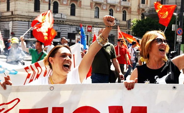 Fanno tutti gli sceriffi ma solo con gli operai, mai con i padroni