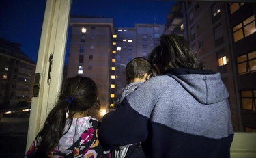 Migranti e virus, primo passo del Viminale