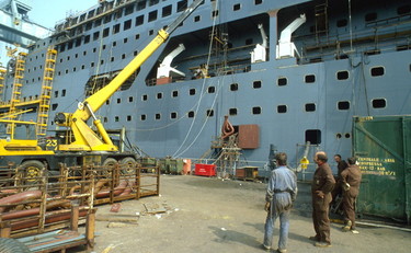 Fincantieri: Fiom, evitare forzature sulla ripartenza