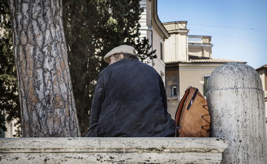 Alleanza contro la povertà: «Cambiare il reddito di cittadinanza»