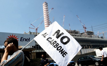 Gli operai della centrale. Tra Covid-19, cassa e futuro senza carbone