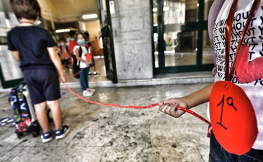 Inizio dell'anno scolastico 2020/2021 © Marco Merlini Roma, 14 settembre 2020 Scuola Carlo Pisacane Inizio dell'anno scolastico con le misure anti Covid