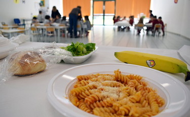 Mense scolastiche a Firenze, al via la protesta