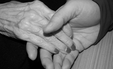Non autosufficienza: perché è urgente un piano nazionale