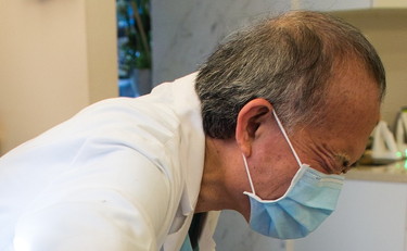 Medici e infermieri, la fatica degli over 50