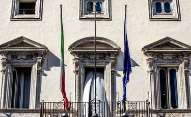 Coronavirus, effetti sulla città di Roma © Marco Merlini Roma, 24 marzo 2020 La cittadinanza si adegua alle norme sanitarie varate dal Governo