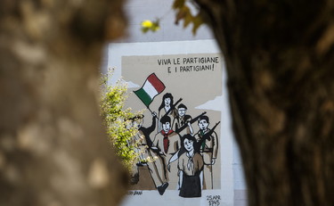 Colleferro, quale futuro © Marco Merlini Colleferro (Rm), 9 ottobre 2020 Il futuro incerto della città fabbrica Nella foto il murales sulla resistenza partigiana