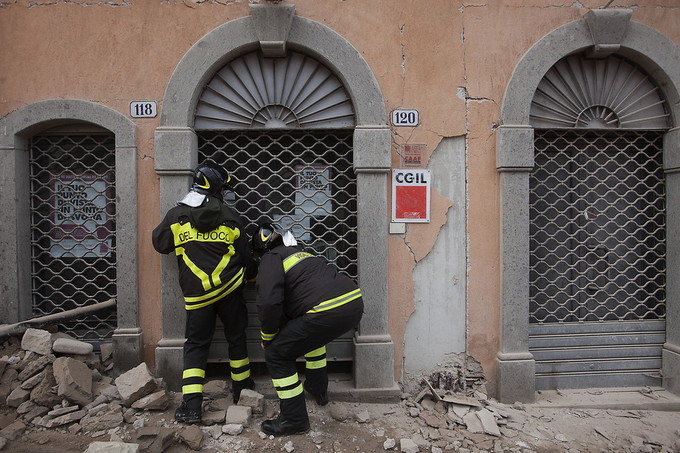 Nel dramma del terremoto sostenere i lavoratori