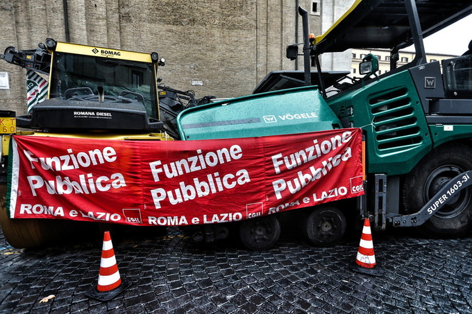 Roma, 9 dicembre 2020: Funzione Pubblica, sciopero lavoratori dei Servizi Pubblici e presidio a Palazzo Vidoni