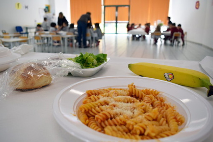Mense scolastiche a Firenze, al via la protesta