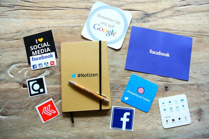 Da Facebook al cantiere, e ritorno