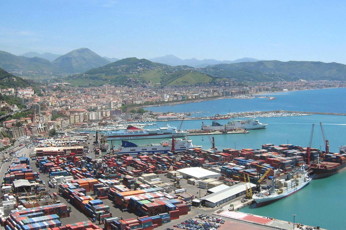 Il porto di Salerno