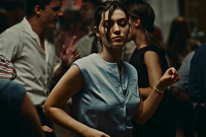 L'événement di Audrey Diwan - foto dal film