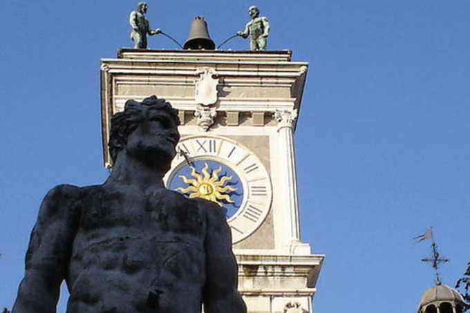 Rimettere il lavoro al centro