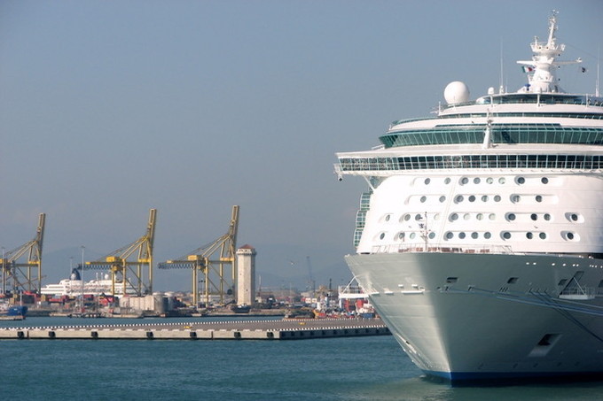 Grave incidente nel porto di Livorno