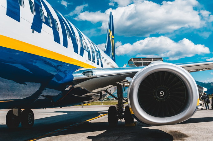 Ryanair, scatta il supplemento neonati