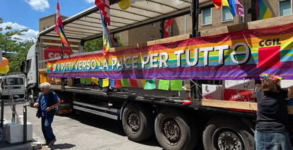 Milano fa festa: torna il Pride