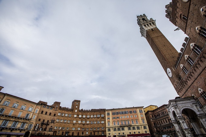 Siena, il palio dei vaccini © Marco Merlini Siena, 9 febbraio 2021 Nella foto piazza del Campo