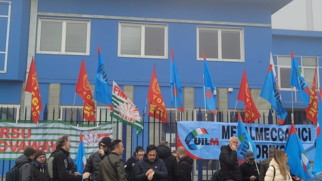 Nel torinese la manifestazione dopo la morte dell'operaio alla Alessio Tubi